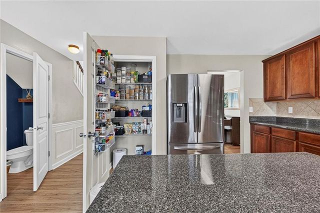 129 Hidden Lake Circle, Canton, GA 30114