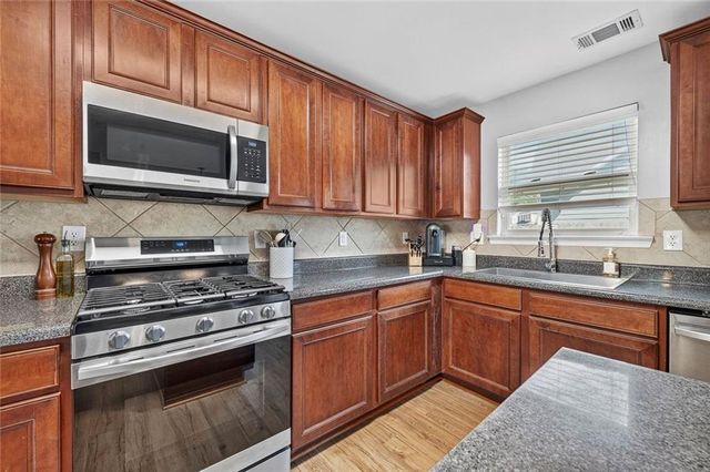 129 Hidden Lake Circle, Canton, GA 30114