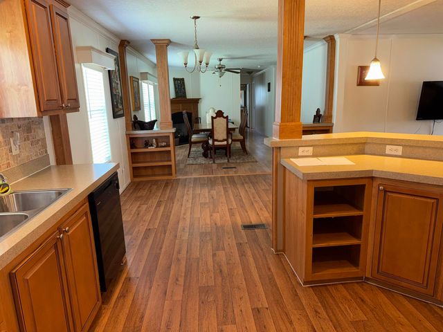 911 Old Magnolia Dr., Conway, SC 29526