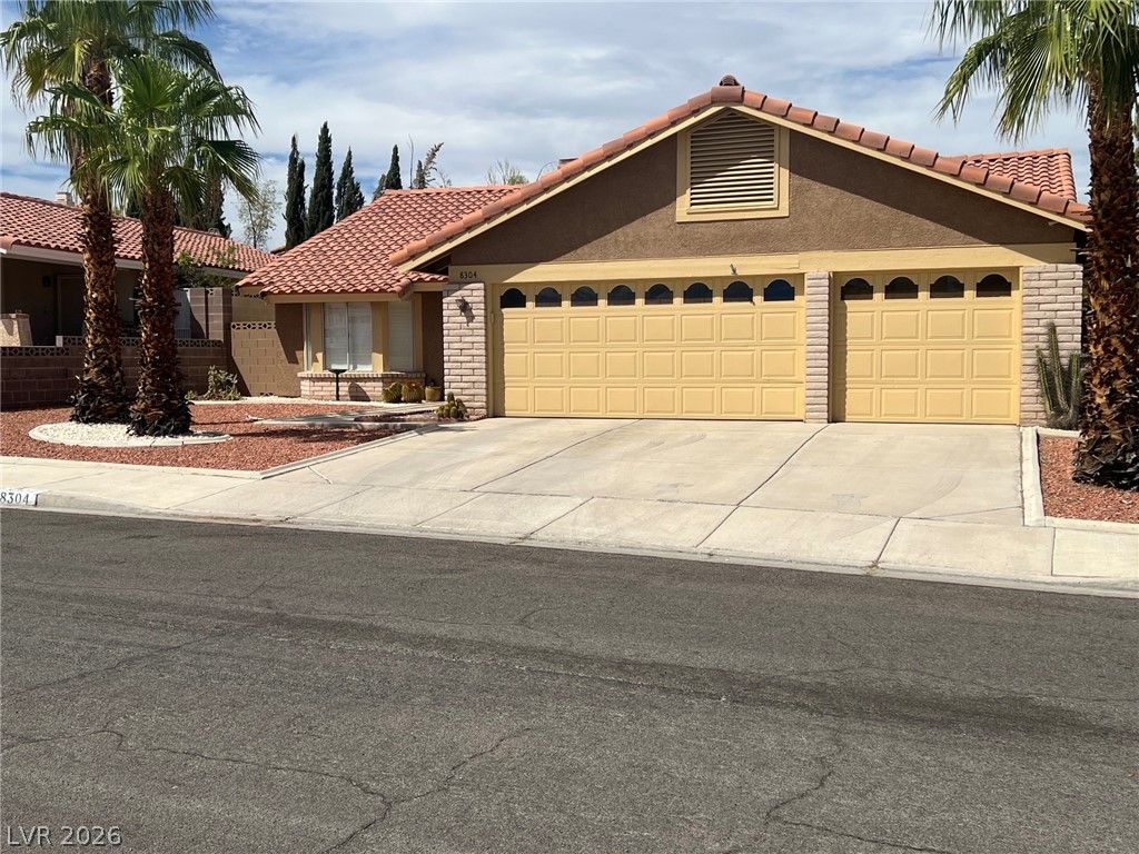 8304 Vibrant Drive, Las Vegas, NV 89117 — photo 2