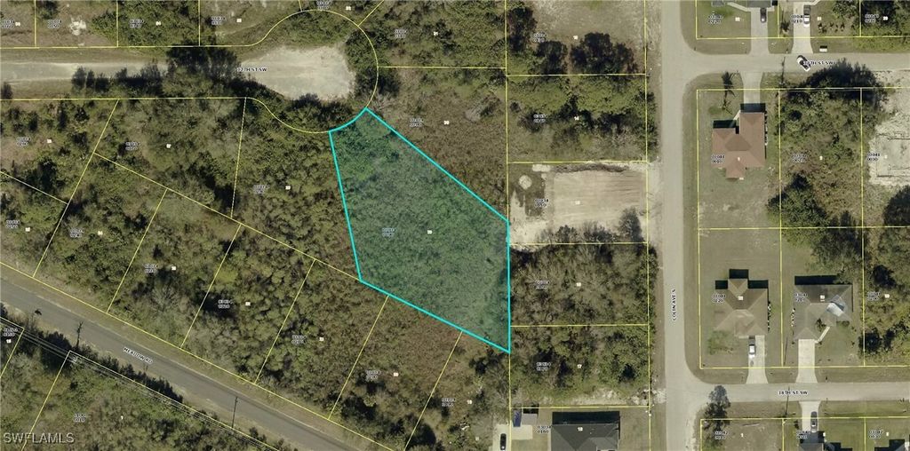 4003 37th ST SW, Lehigh Acres, FL 33976