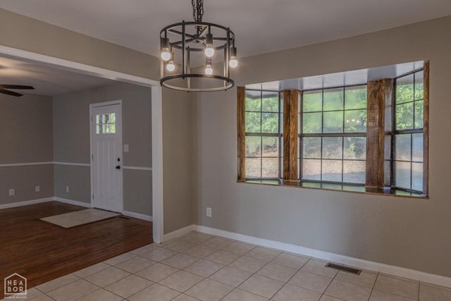 601 N Center Hill Road, Paragould, AR 72450