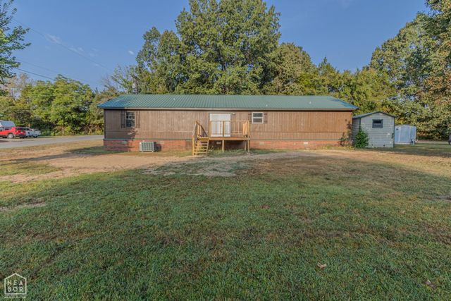 601 N Center Hill Road, Paragould, AR 72450