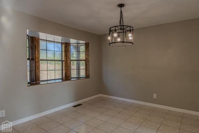 601 N Center Hill Road, Paragould, AR 72450