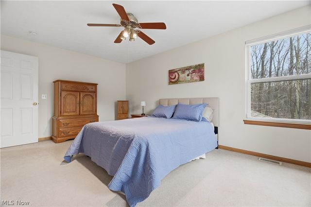 9433 Scottsdale Drive, Broadview Heights, OH 44147