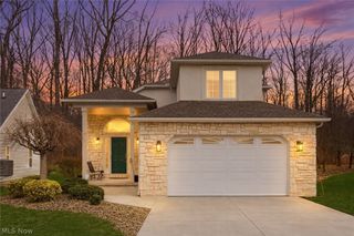 9433 Scottsdale Drive, Broadview Heights, OH 44147