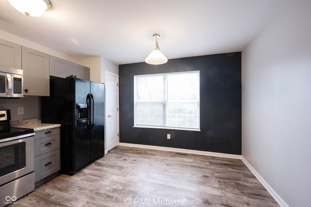 3220 River Villa Way, Indianapolis, IN 46208