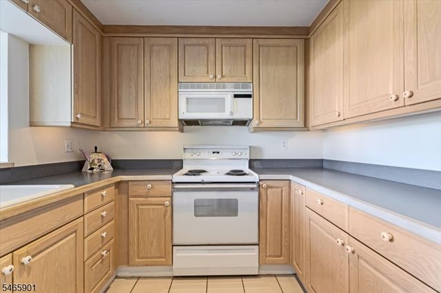 616 S Orange Ave, 7H 7H, Maplewood Twp., NJ 07040
