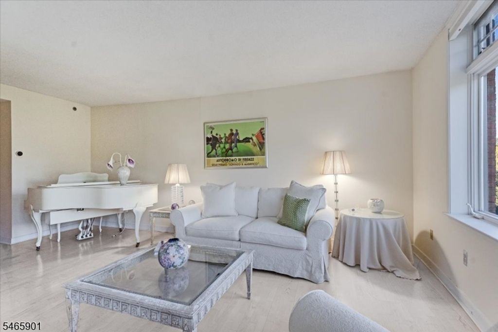 616 S Orange Ave, 7H 7H, Maplewood Twp., NJ 07040 — photo 2