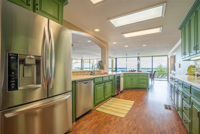 5001 Rio Vista Drive, Granbury, TX 76049