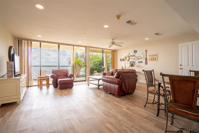 5001 Rio Vista Drive, Granbury, TX 76049