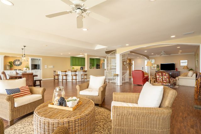 5001 Rio Vista Drive, Granbury, TX 76049