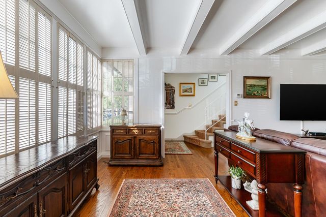 523 Maple Street, San Mateo, CA 94402