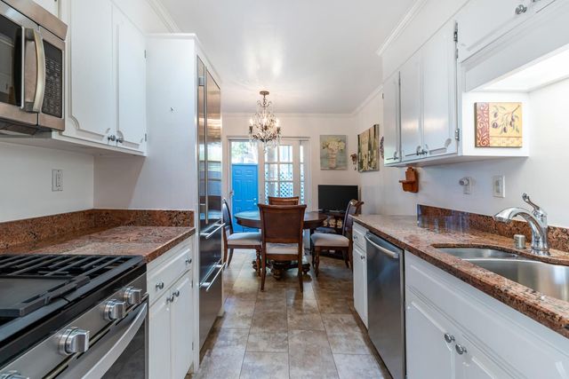523 Maple Street, San Mateo, CA 94402