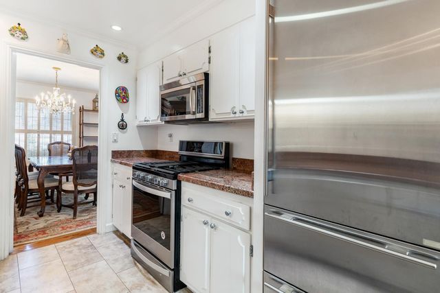 523 Maple Street, San Mateo, CA 94402