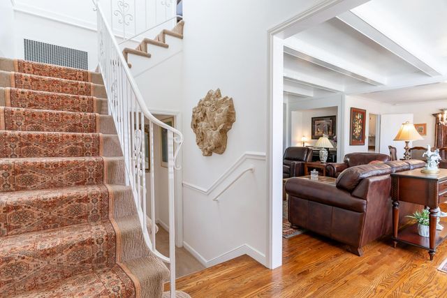 523 Maple Street, San Mateo, CA 94402