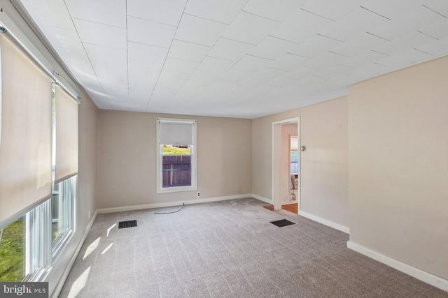 107 READINGTON RD, Whitehouse Station, NJ 08889