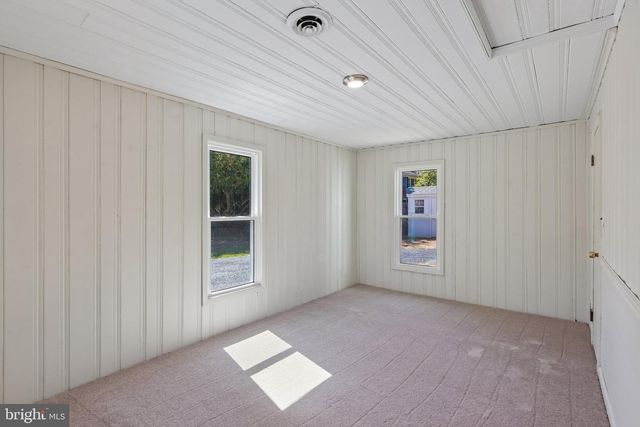 107 READINGTON RD, Whitehouse Station, NJ 08889