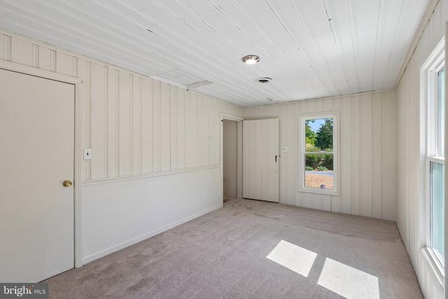 107 READINGTON RD, Whitehouse Station, NJ 08889