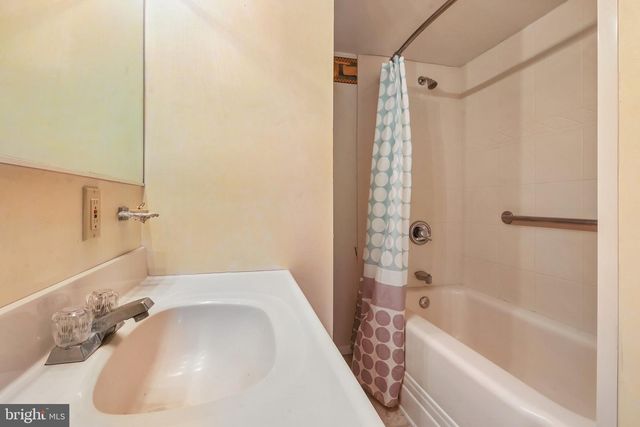 107 READINGTON RD, Whitehouse Station, NJ 08889