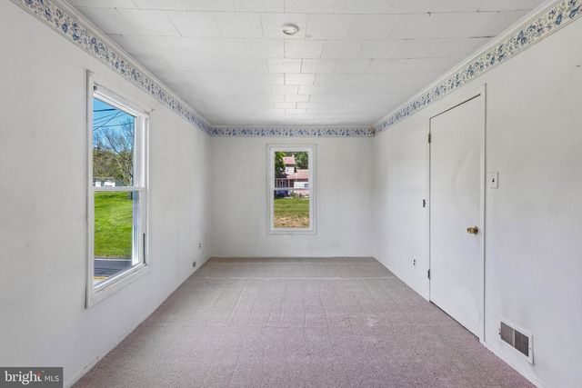 107 READINGTON RD, Whitehouse Station, NJ 08889