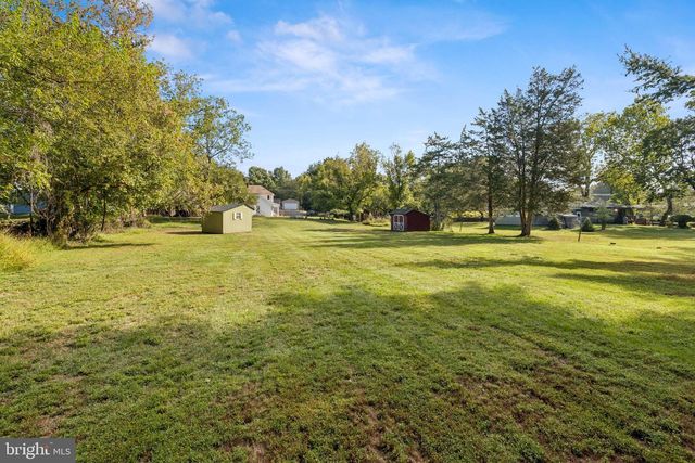 107 READINGTON RD, Whitehouse Station, NJ 08889