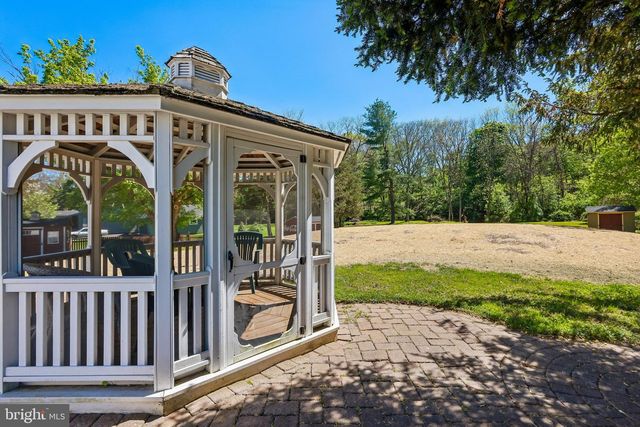 107 READINGTON RD, Whitehouse Station, NJ 08889
