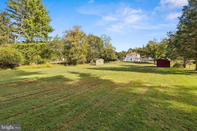 107 READINGTON RD, Whitehouse Station, NJ 08889