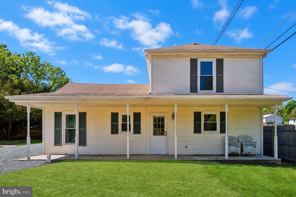 107 READINGTON RD, Whitehouse Station, NJ 08889