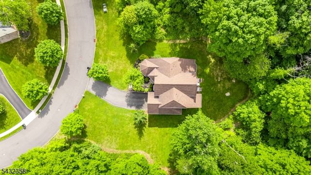 8 Fields Way, Mount Olive Twp., NJ 07828