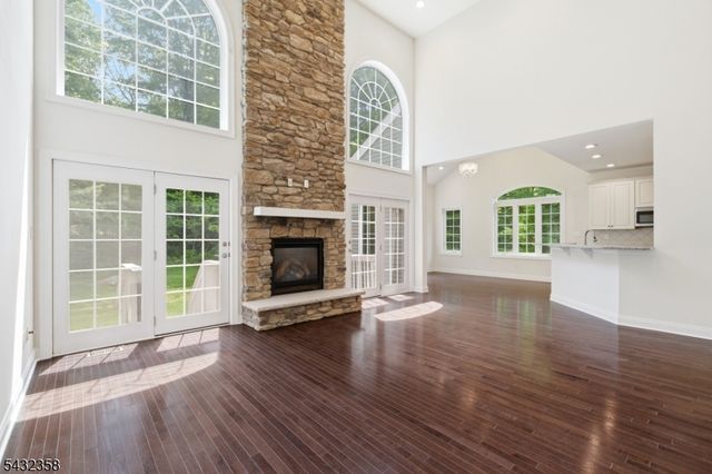 8 Fields Way, Mount Olive Twp., NJ 07828