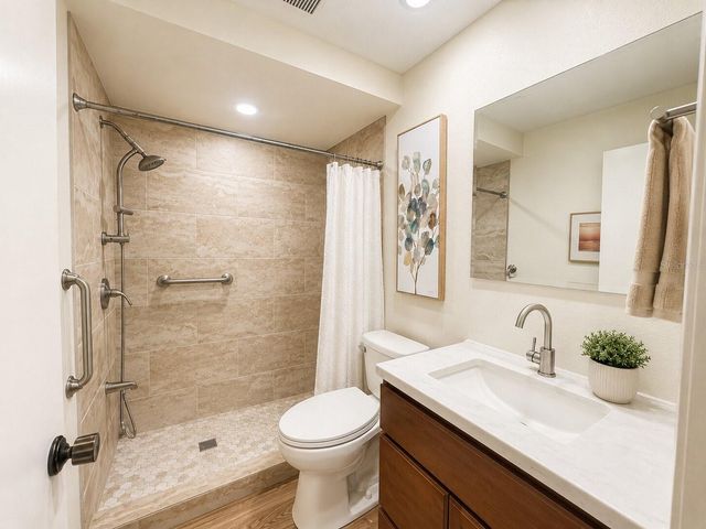 5530 37TH STREET E, Bradenton, FL 34203