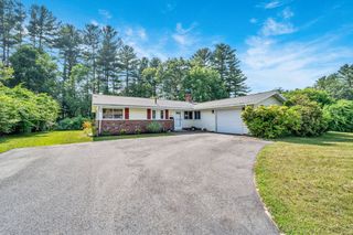 8 Raymond Road, Chelmsford, MA 01824