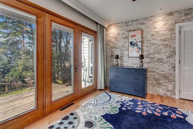 1701 S HILLCREST DRIVE, Appleton, WI 54914