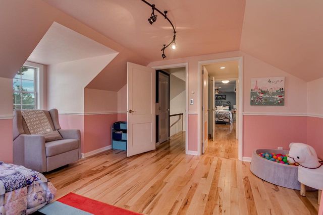 1701 S HILLCREST DRIVE, Appleton, WI 54914