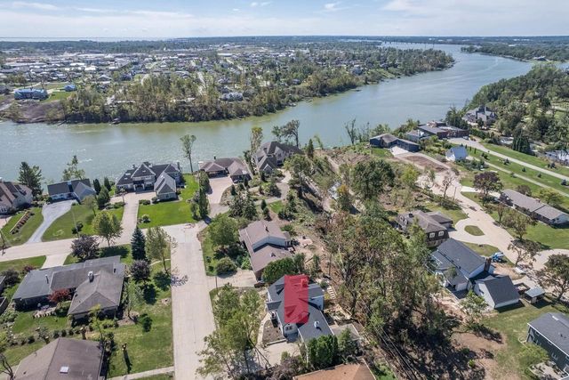 1701 S HILLCREST DRIVE, Appleton, WI 54914