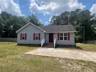 626 Horseshoe Road, Fayetteville, NC 28303