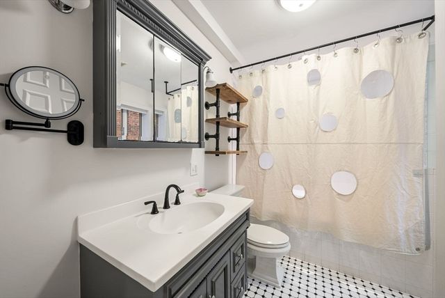 18 Melrose St 1, Boston, MA 02116