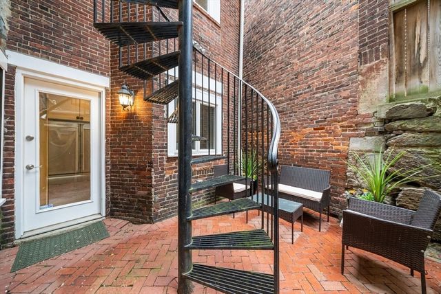 18 Melrose St 1, Boston, MA 02116