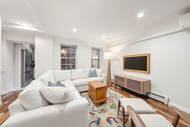 18 Melrose St 1, Boston, MA 02116