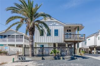 524 S 12th St D, Port Aransas, TX 78373