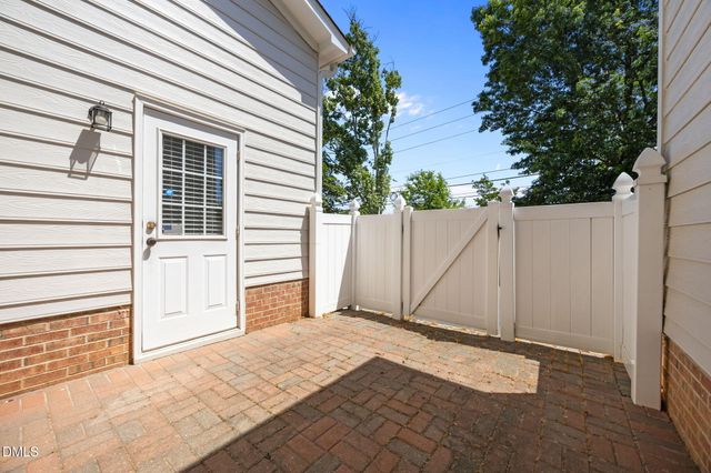 3901 Stags Leap Circle, Raleigh, NC 27612