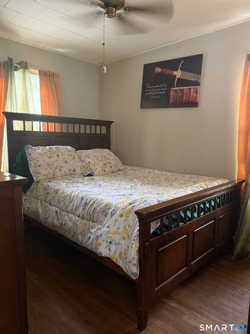 44 Oxford Drive, East Hartford, CT 06118