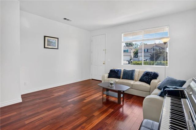 7 Dynasty Court, Irvine, CA 92602