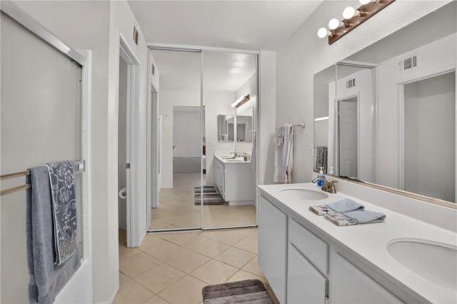 7 Dynasty Court, Irvine, CA 92602