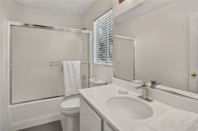 7 Dynasty Court, Irvine, CA 92602