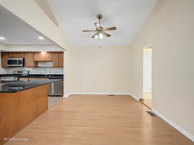 1500 Pershing Avenue, Wheaton, IL 60189