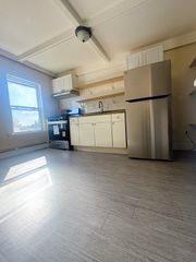 102 Warren St 3, Lynn, MA 01905