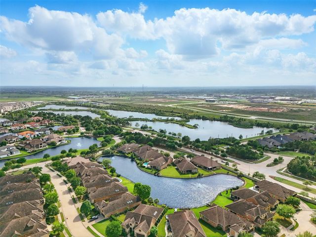 29135 Brooks Valley Dr, Fulshear, TX 77441