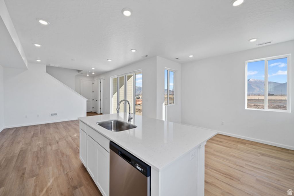 Image 2 of property listing at 1338 E 1670 N #820, Payson, UT 84651